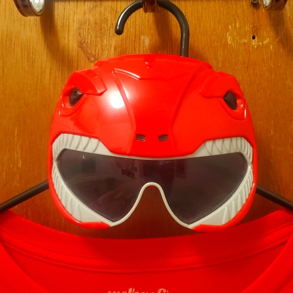 Power Rangers - Mighty Morphin - Red Long Sleeve Shirt w/ "helmet" Sunglasses - Picture 6 of 8